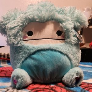 Joelle the Bigfoot Squishmallow